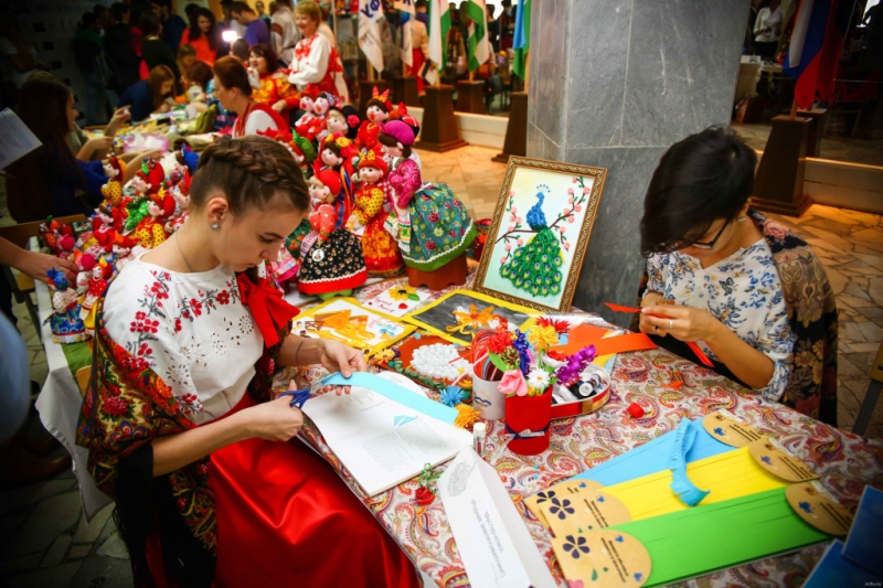 Более трех тысяч бийчан стали посетителями ярмарки алтайских производителей