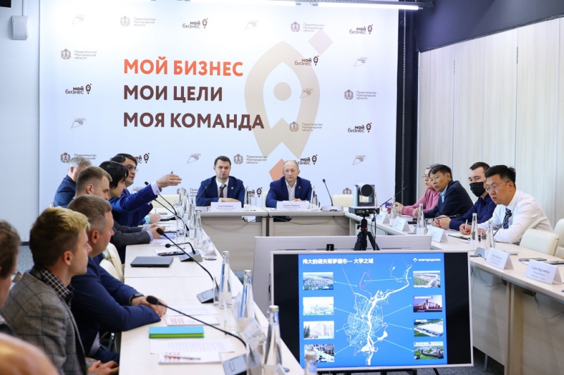 Китайский производитель ознакомился с возможностями новгородских предприятий