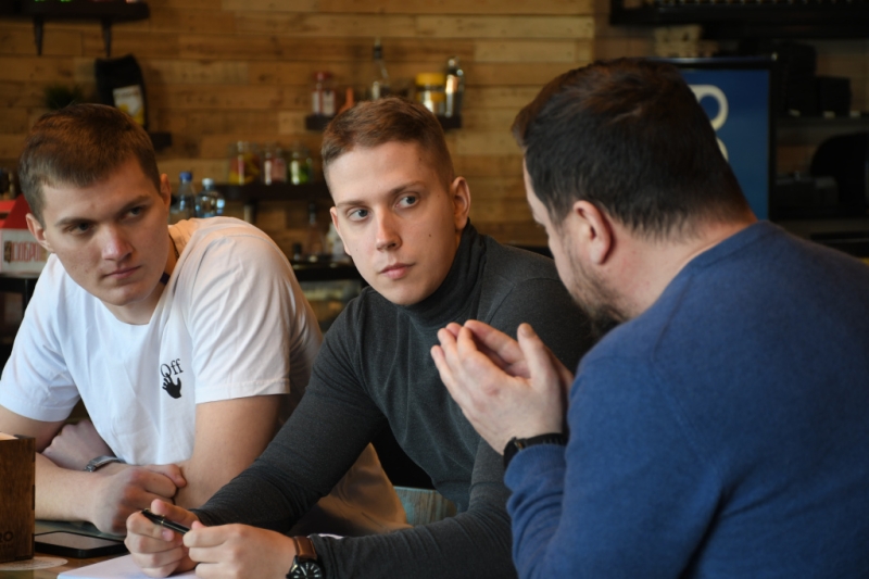 Начинающие предприниматели из Тайги переняли опыт масштабирования бургерной