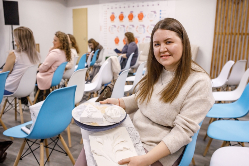 Предприниматель из Ханты-Мансийска помогает с помощью декора создать личный бренд