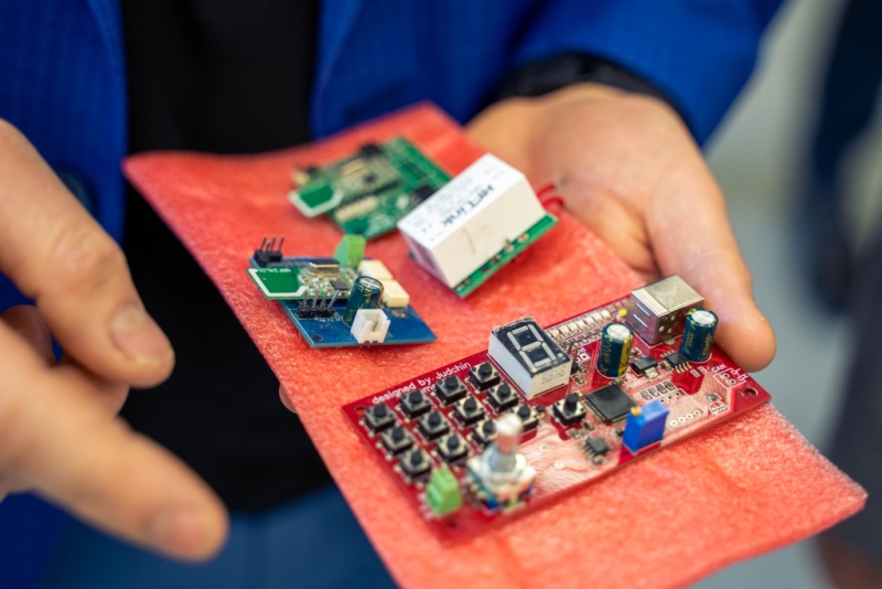 В Ханты-Мансийске открылся Центр молодежного инновационного творчества